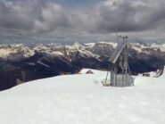 Arrivato in vetta incombono già le prime nubi dalla Francia