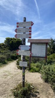 segnaletica a Serra Ventosa sopra Patresi