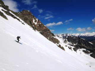 Discesa pendio nord est 