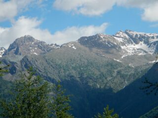 Punta Cristalliera e Monte Rocciavrè visti dal colletto del Pilone Bourcet 1494 m.