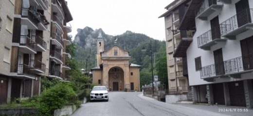 La chiesa di Vernante dove parte il percorso 