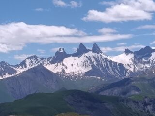 Le Aiguilles dalla Croix de Fer.