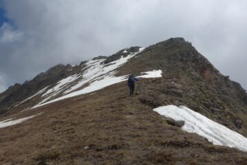 Salendo dal colle alla Croce Fenera