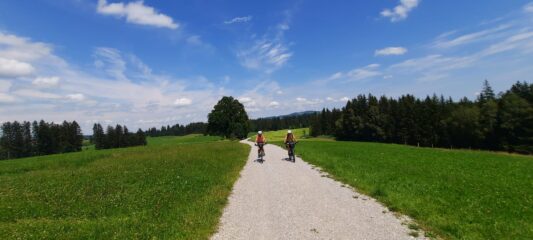 Le dolci colline della seconda tappa verso le Alpi