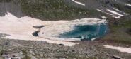 Lago della Vecchia semi ghiacciato