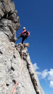 la doppia a scendere al colle nord della Gura per la cresta sud ..