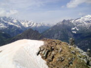 Cima con ancora un po' di neve lato Bognanco
