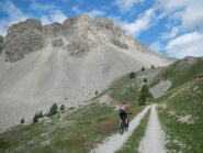 sterrato agevole con  pendenza lieve