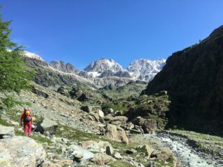 Il punto con la gola sul torrente dove abbandonare il sentiero