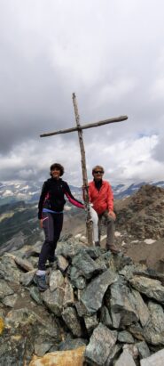 in vetta con panorama limitato