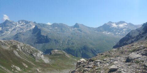 dal colle panorama sui monti della Valgrisenche: Grande Rousse, Becca Giasson, Truc Blanc, P.ta Bassac Nord, Grande Traversiere