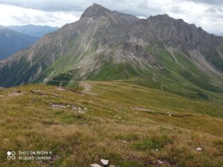 dalla parte alta della cresta guardando verso il passo
