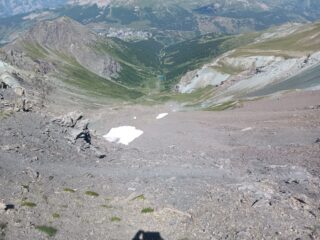 Dal colletto della Rognosa, panorama sulla pietraia e sul vallone.