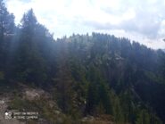 La morbida vetta dell'Altes Karl sorretta dalla parete nord.