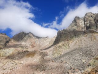 Dal rifugio Remondino, l'Argentera a sinistra nascosta tra le nuvole