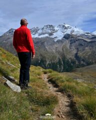Poco sotto il Col Manteau al cospetto del Gran Paradiso