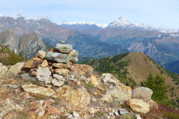 Cima Nord Giobert, dietro più in basso il Monte Piegù