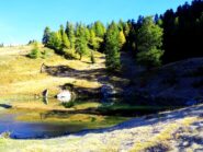 Il Lago delle Rane con i primi colori autunnali.
