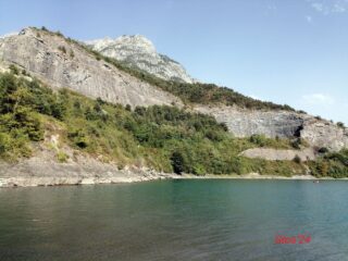 a sinistra La Roche du HAUT a destra tunnel e settore BAS
