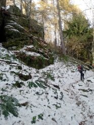 un tratto del sentiero sul versante di Gilba