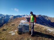 il cippo sulla cima del Chialmo