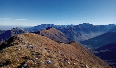 vista verso la Cima di Piastra  e il Vallone di Entraque