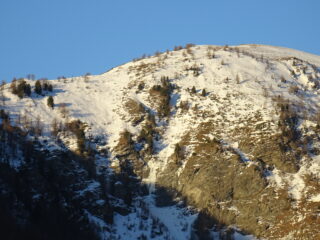 La cascata dalla strada di Cerogne