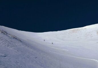 Salita al colletto a sx. della cima