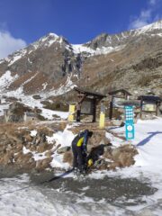 Al piazzale di Dondena.