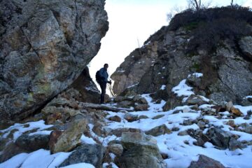 L'intaglio roccioso prima dell'Alpe Sacchi.