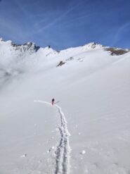 Traverso sotto alla cima