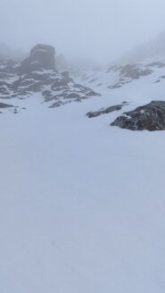 Barra rocciosa sotto la cima