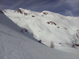 Tornando alla Cabane de Courrouit (in basso a dx); in alto a sx il Bec de l'Aigle e il Pic de Chamois