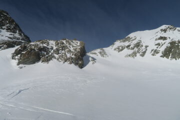 il ripido canale perfettamente lisciato dal vento