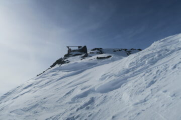 i ruderi della Capanna Deffeyes al Colle del Rutor