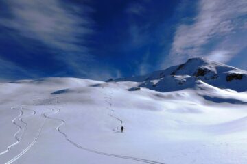 Splendida neve (e ambiente) alla base del pendio
