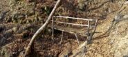 Una delle tante passerelle in legno