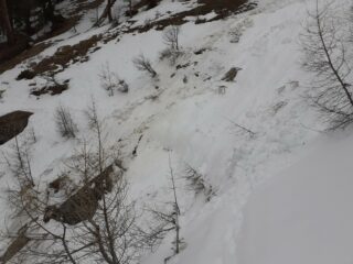 Altra slavina a quota 2150 circa.