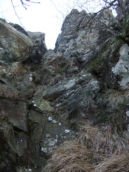 Si sale su ripide rocce 