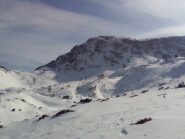 Il canale per Forte Giaura visto dalla via normale