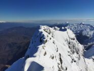 La cresta sommitale dalla vetta