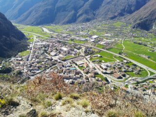 Dalla cima verso Verres ed Issogne