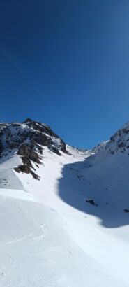 Valletta con rocce affioranti