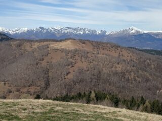 Verso rilievi della Valgrande: in evidenza il Pedum a sx e lo Zeda a dx.