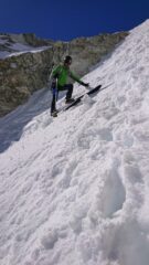 Discesa canalino, neve dura