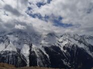 La Grivola tra le nuvole