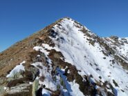 la poco comoda cresta nord-est fatta in discesa dall'Uja.