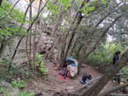 Attacco via: senza targhetta e spiazzo non più evidente.