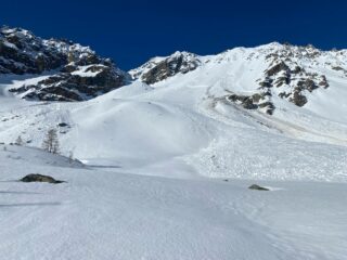 Il canale per il Pic d'Etendard
