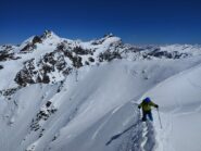 Ultimi metri fatti letteralmente a cavallo